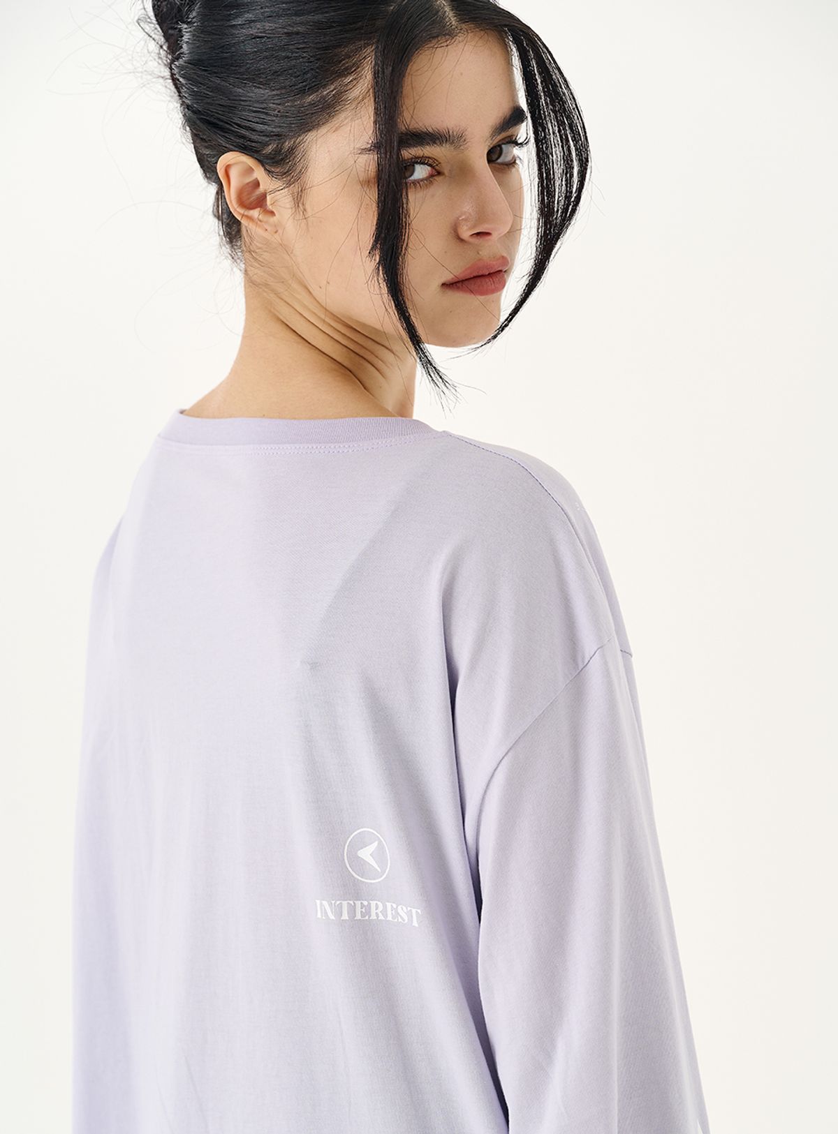 인터레스트(INTEREST) SHINNING PRINT TOP_LILAC