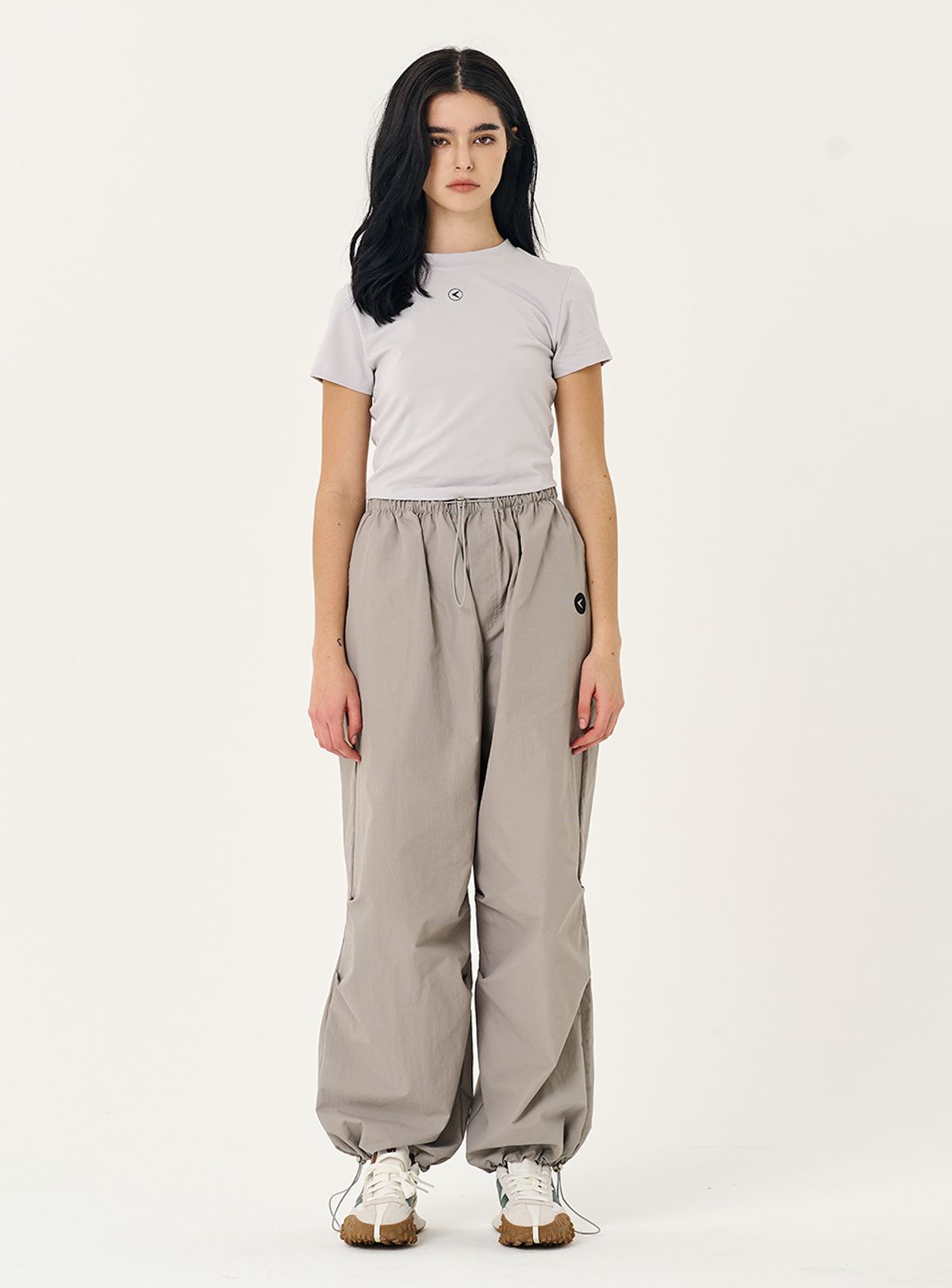 인터레스트(INTEREST) LOGO CROP TOP_GRAY