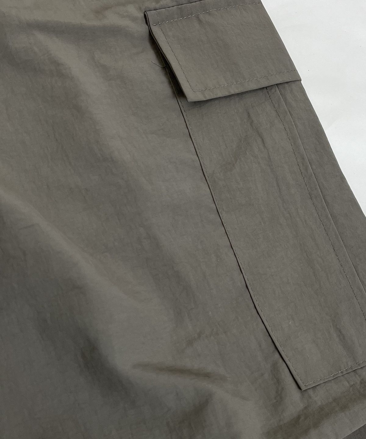스케이터락(SK8ER ROCK) Knee tuck cargo nylon wide pants dimgray