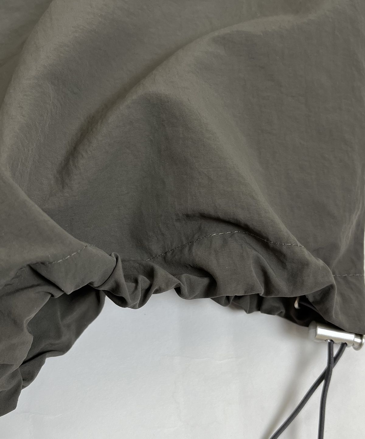 스케이터락(SK8ER ROCK) Knee tuck cargo nylon wide pants dimgray