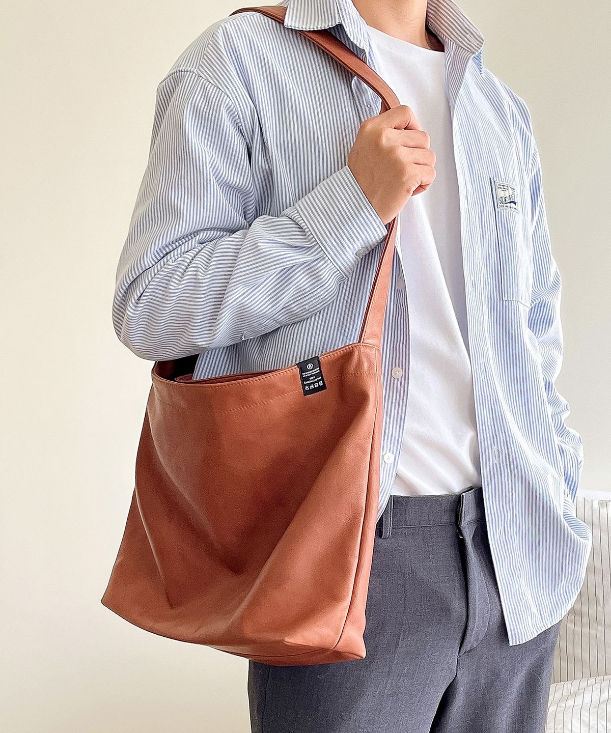 에이제로(AZERO) Soft Hobo Bag (Vintage Brown)