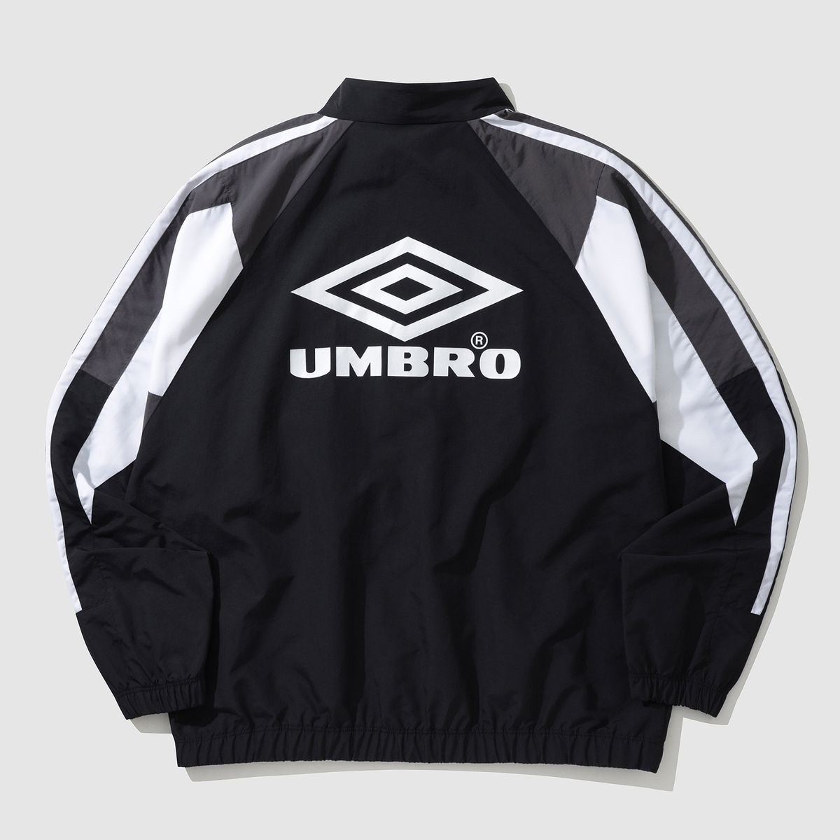 엄브로(UMBRO) UK 헤리티지 ver.2 스텐넥 자켓 블랙(UO321CJK92)