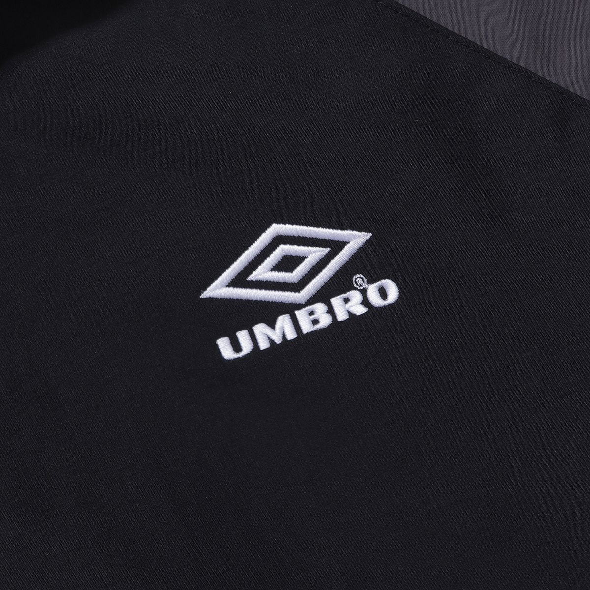 엄브로(UMBRO) UK 헤리티지 ver.2 스텐넥 자켓 블랙(UO321CJK92)