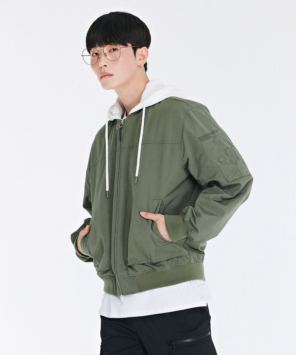 체이스컬트(CHASECULT) 공용 디테쳐블 항공 점퍼-CARU4111B0V