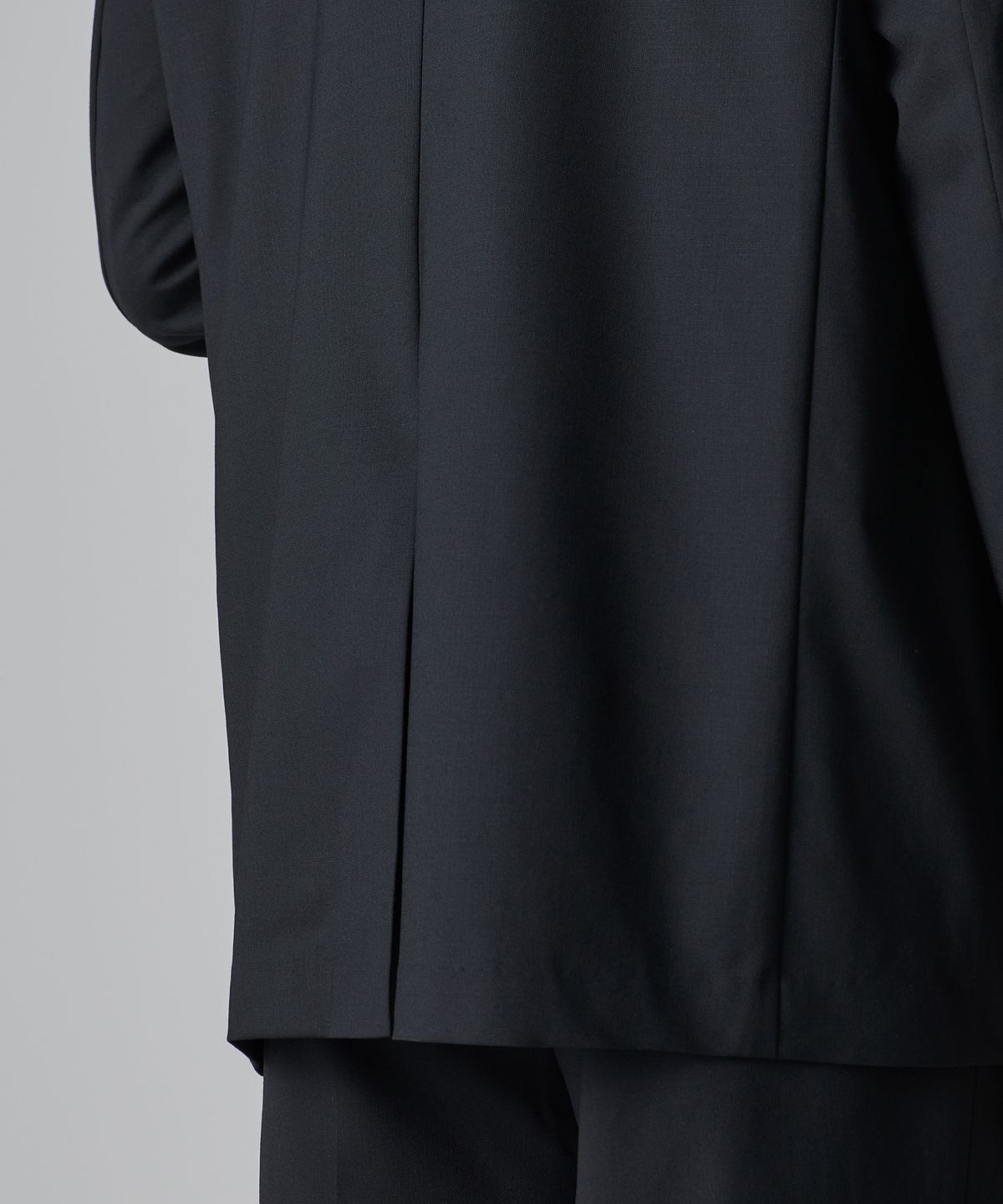 무신사 스탠다드(MUSINSA STANDARD) 썸머울 릴렉스드 베이식 블레이저 [블랙]