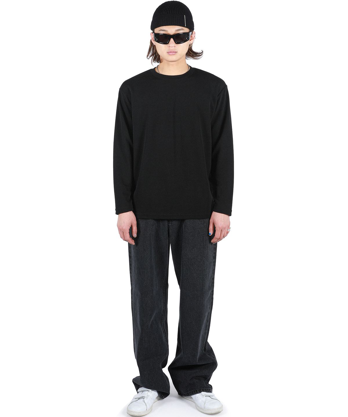 씨웨어 바이 더 지니어스(C WEAR BY THE GENIUS) 에센셜 니트 티셔츠 블랙