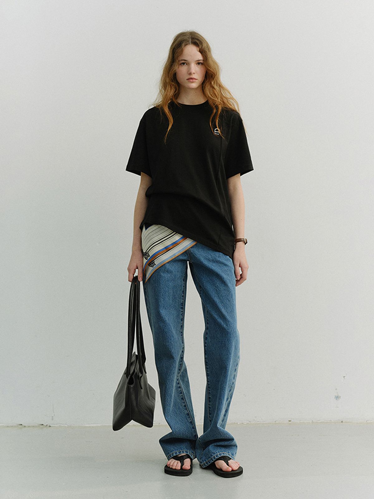 던스트(DUNST) UNISEX LOGO CREASE T-SHIRT_UDTS6A111_BLACK
