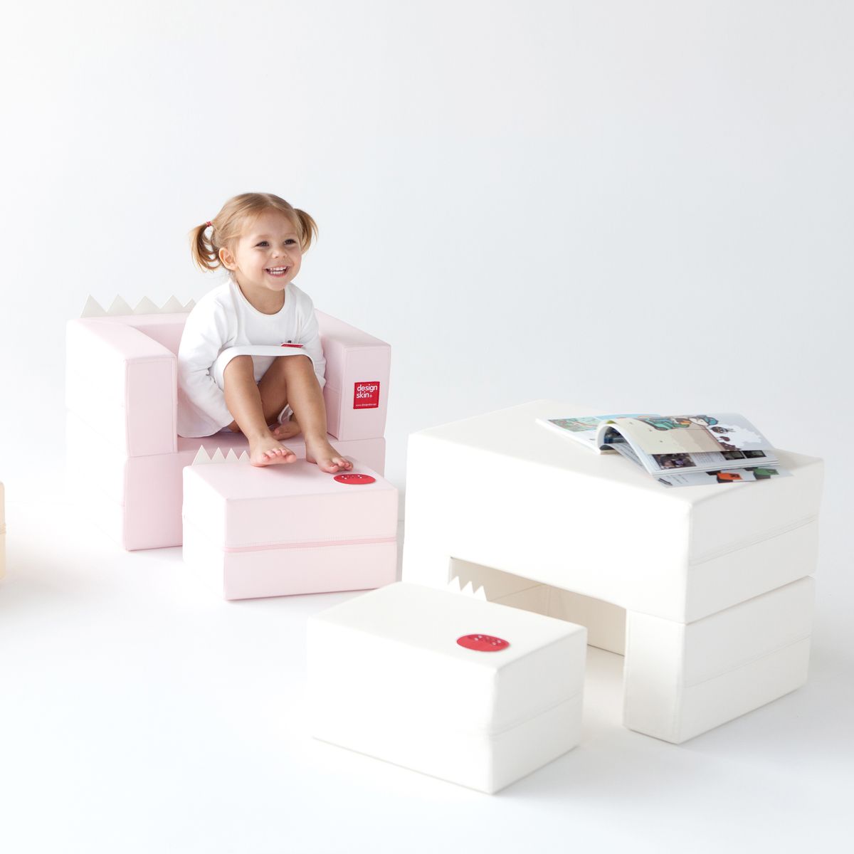 디자인스킨(DESIGNSKIN) 케이크 유아 아기 소파