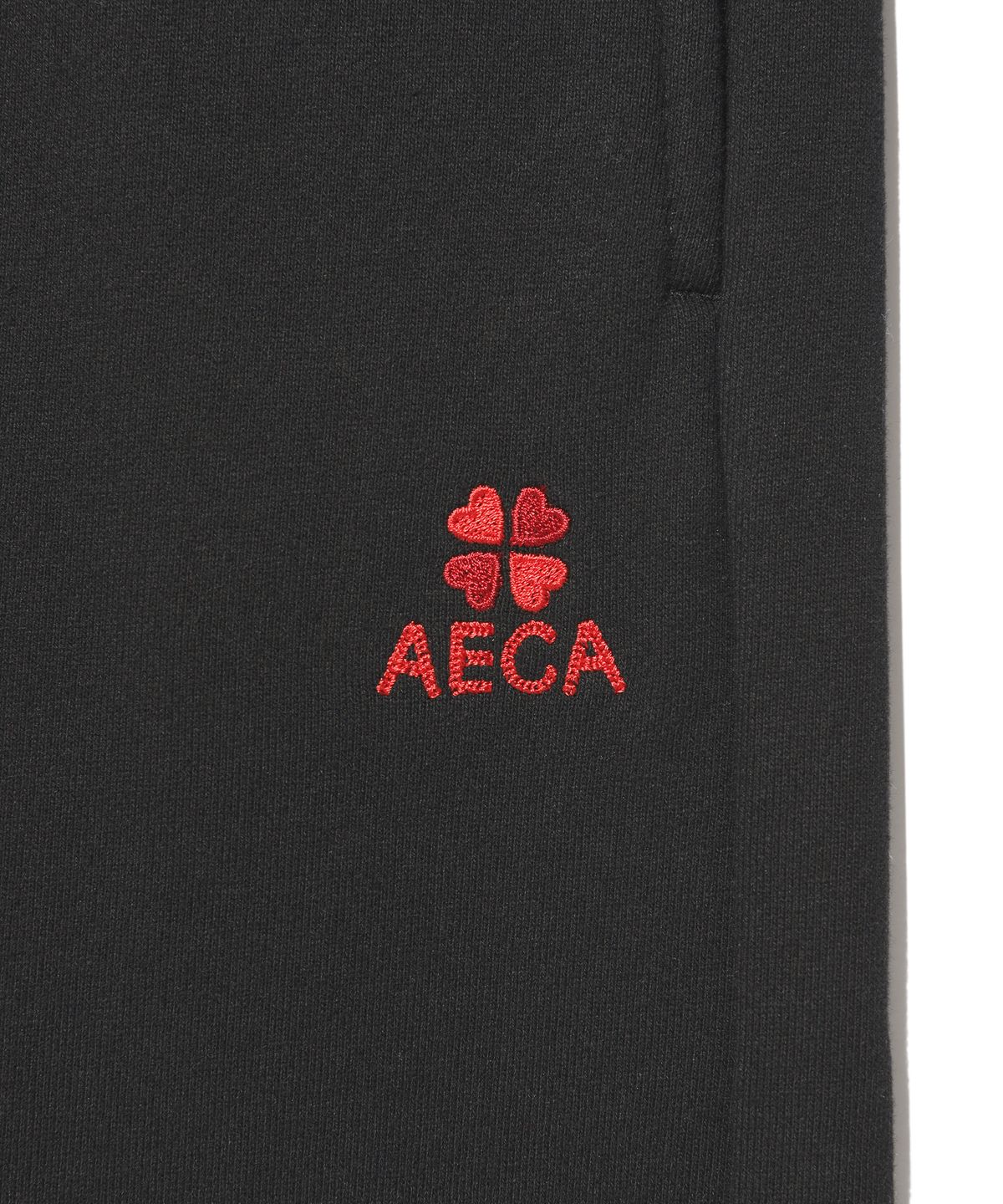 에이카화이트(AECA) EVERYDAY AECA CLOVER SWEAT PANTS-BLACK