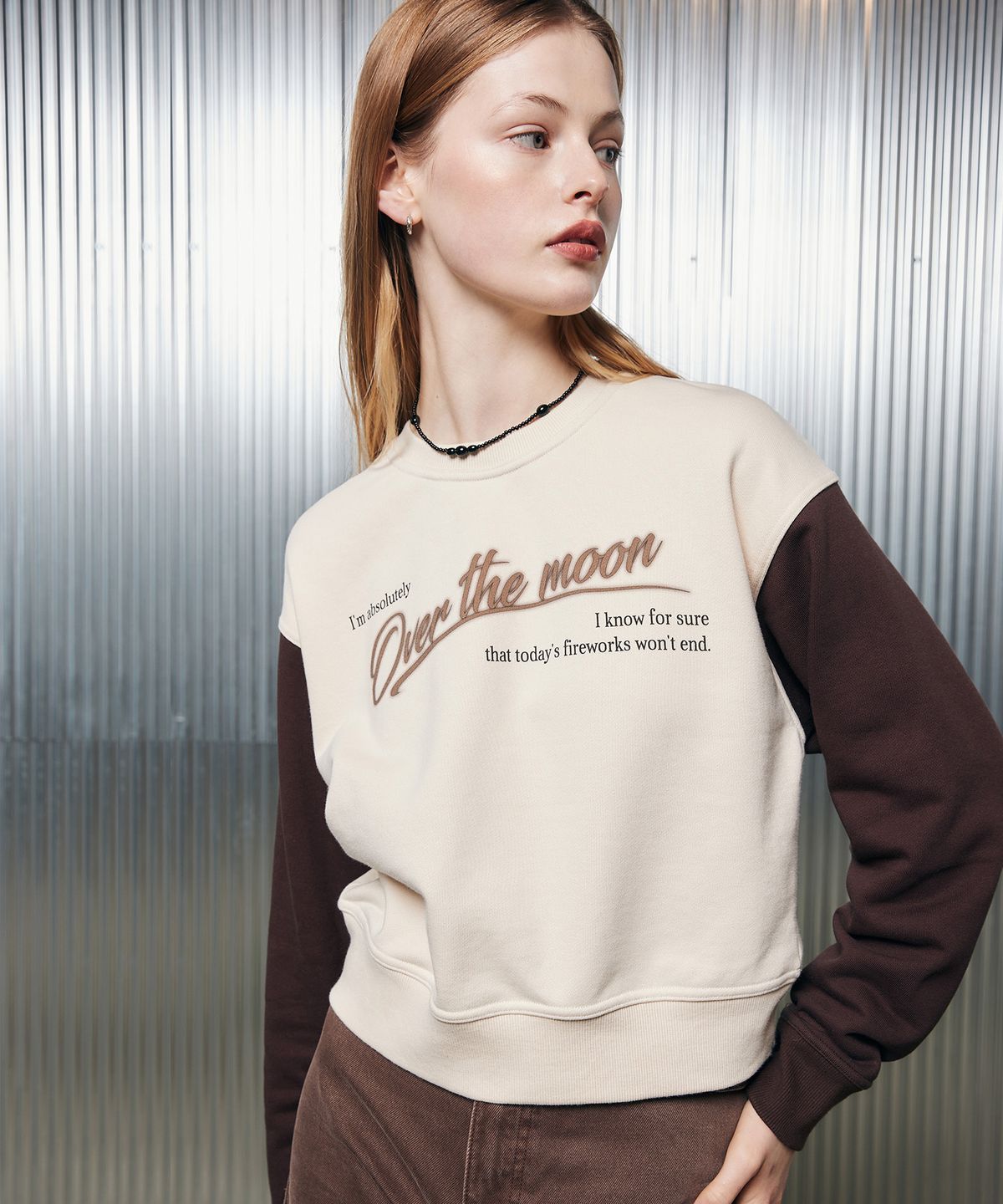 라티젠(LARTIGENT) L2 THE MOON SWEATSHIRT(BROWN)