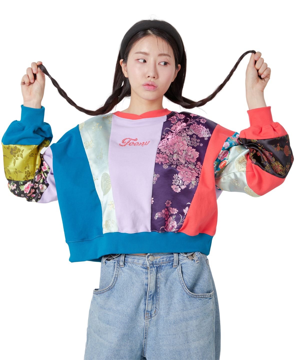 티니타이거(TEENYTIGER) 한국원단 패치 세미 크롭 티