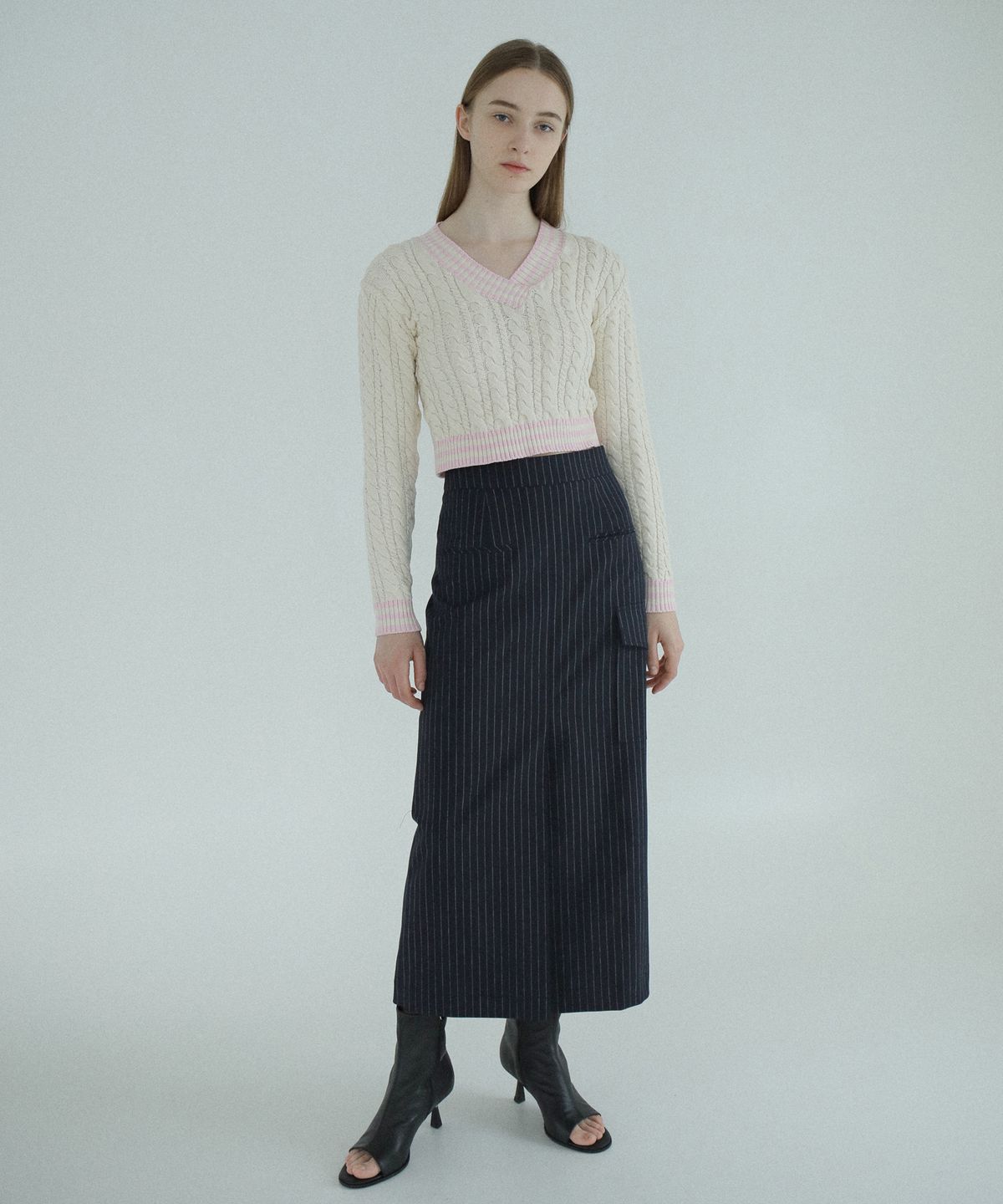 폴앤앨리스(PAUL&ALICE) V-NECK CABLE KNIT / LIGHT BEIGE