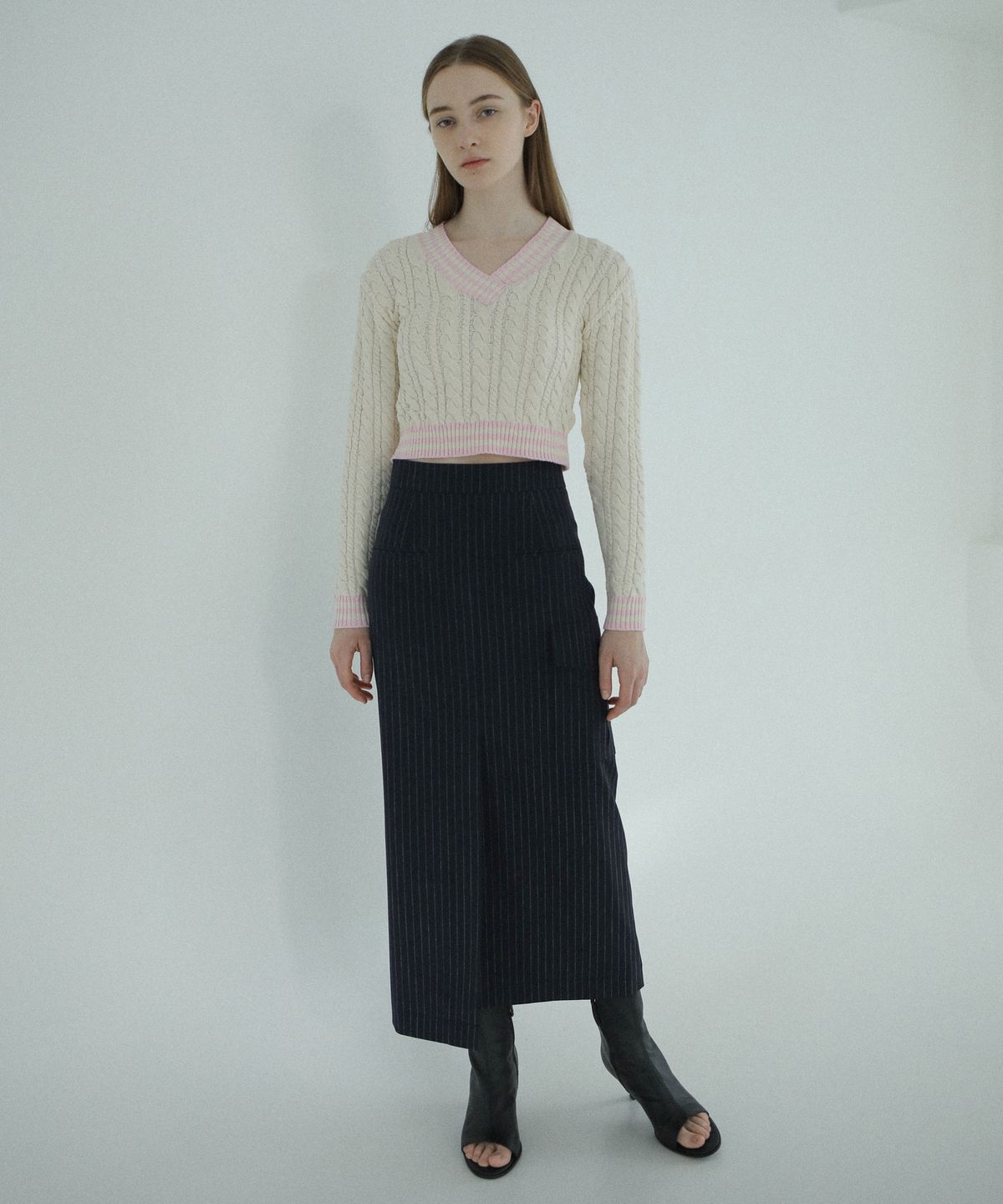 폴앤앨리스(PAUL&ALICE) V-NECK CABLE KNIT / LIGHT BEIGE