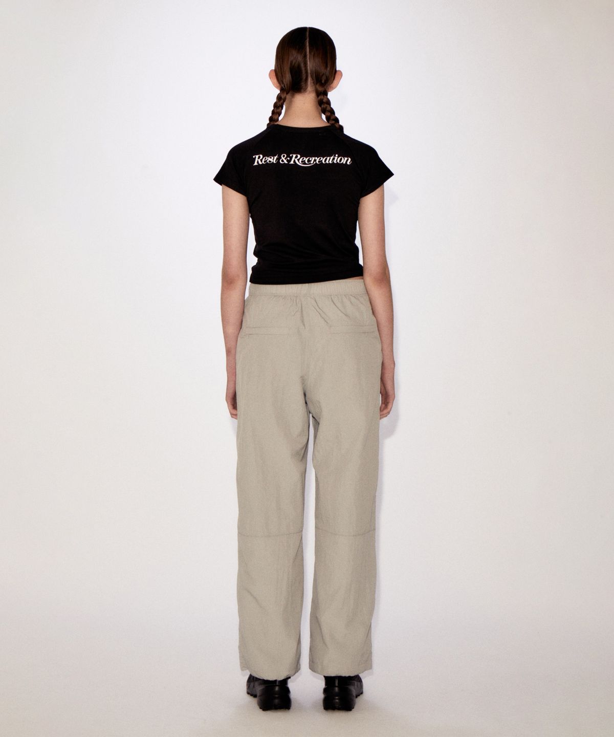 레스트앤레크레이션(REST&RECREATION) RR LOGO CROP T-SHIRT BLACK
