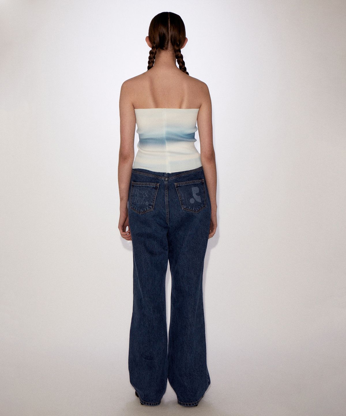 레스트앤레크레이션(REST&RECREATION) RR GRADATION BANDEAU KNIT TOP SKYBLUE