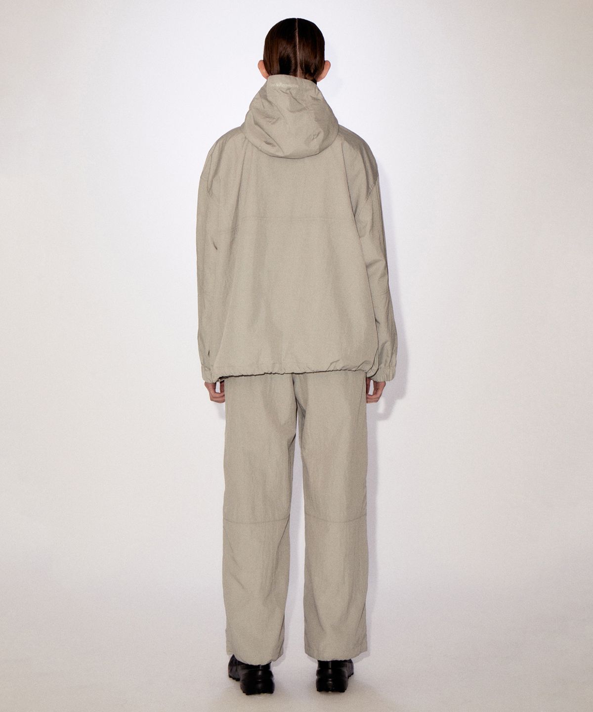 레스트앤레크레이션(REST&RECREATION) RR NYLON ANORAK LIGHTGREY