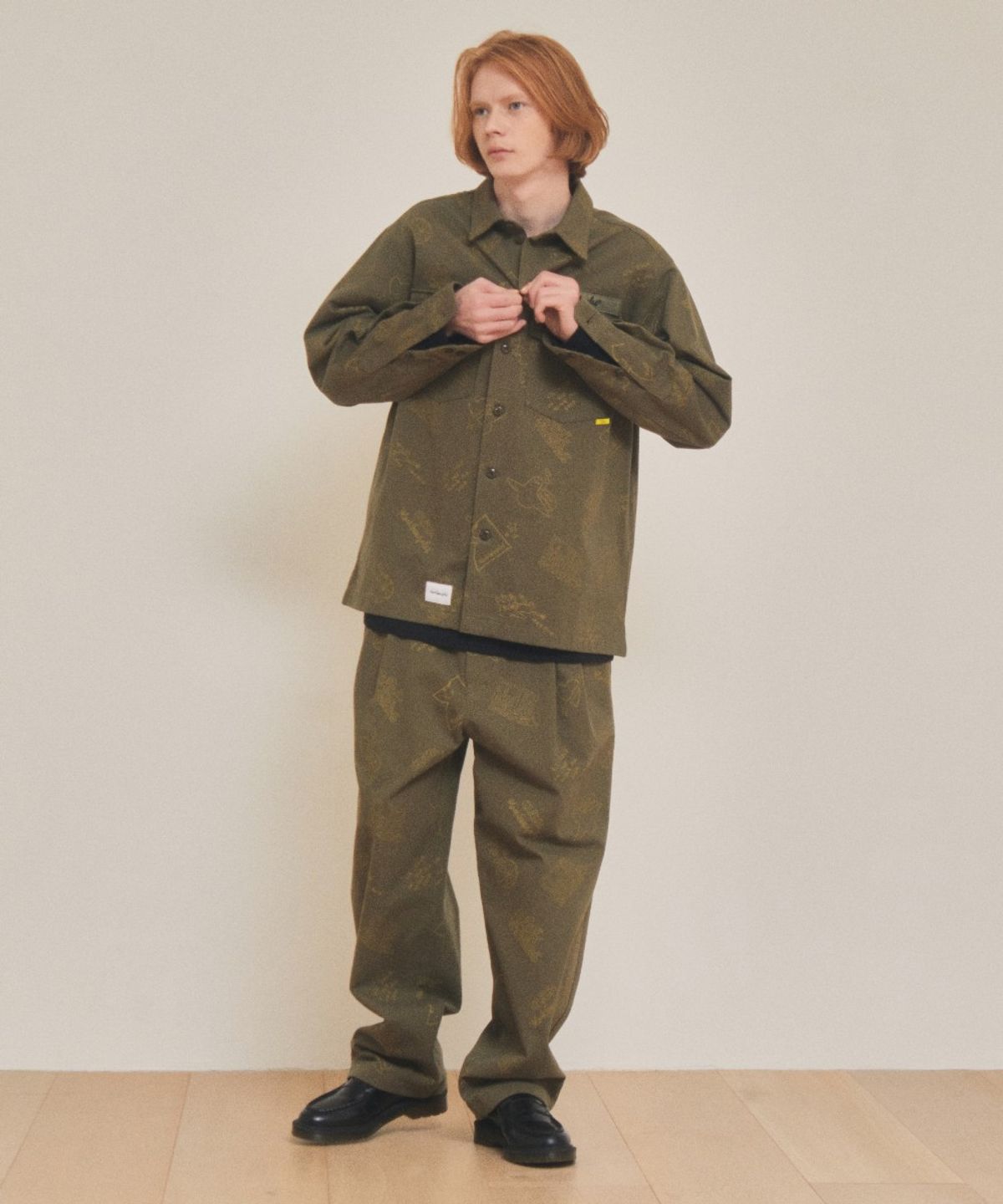 마크곤잘레스(MARK GONZALES) ALLOVER PRINT TWILL WORK JACKET - KHAKI