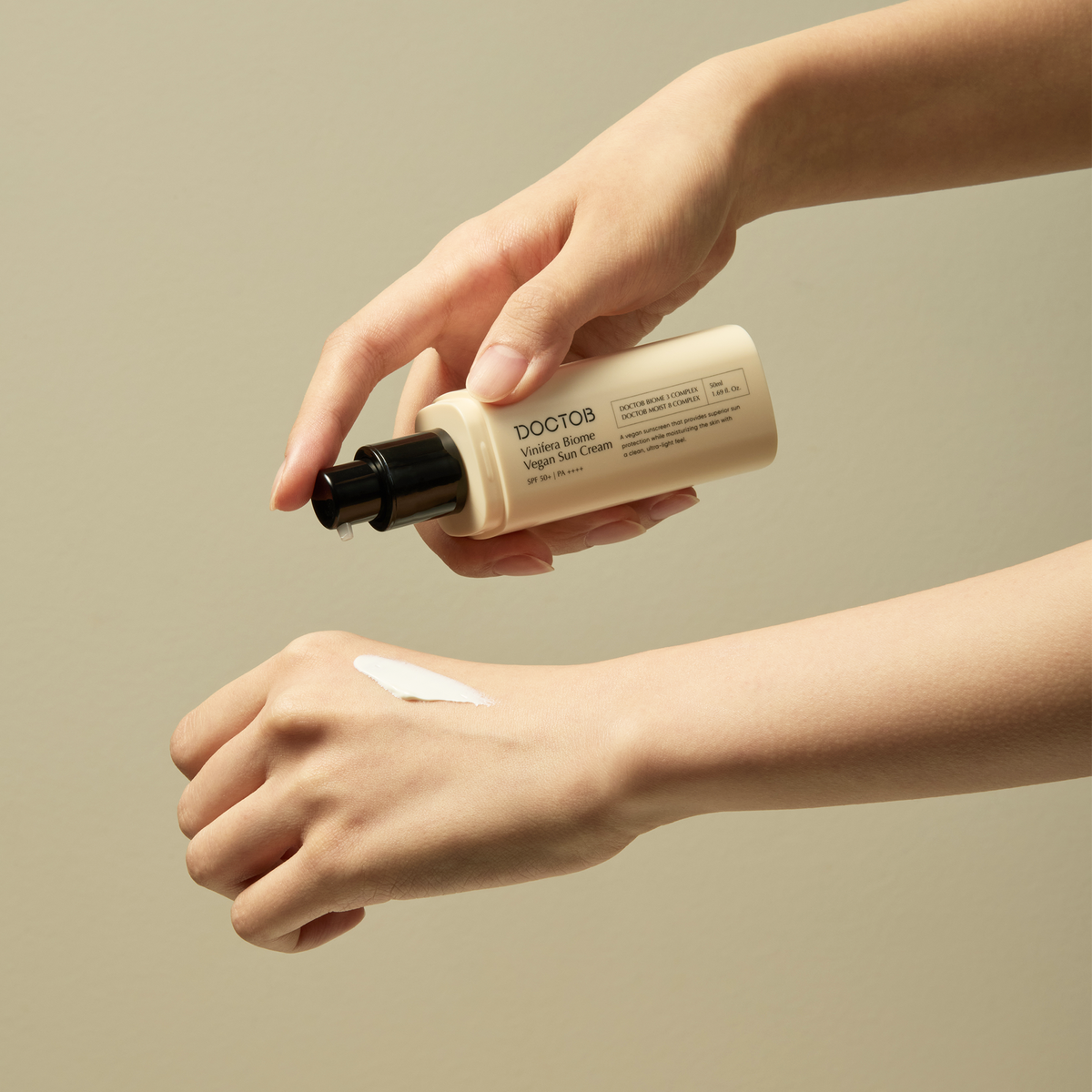 닥토브(DOCTOB) 비니페라 바이옴 비건 선크림 SPF 50+ PA ++++ 50ml