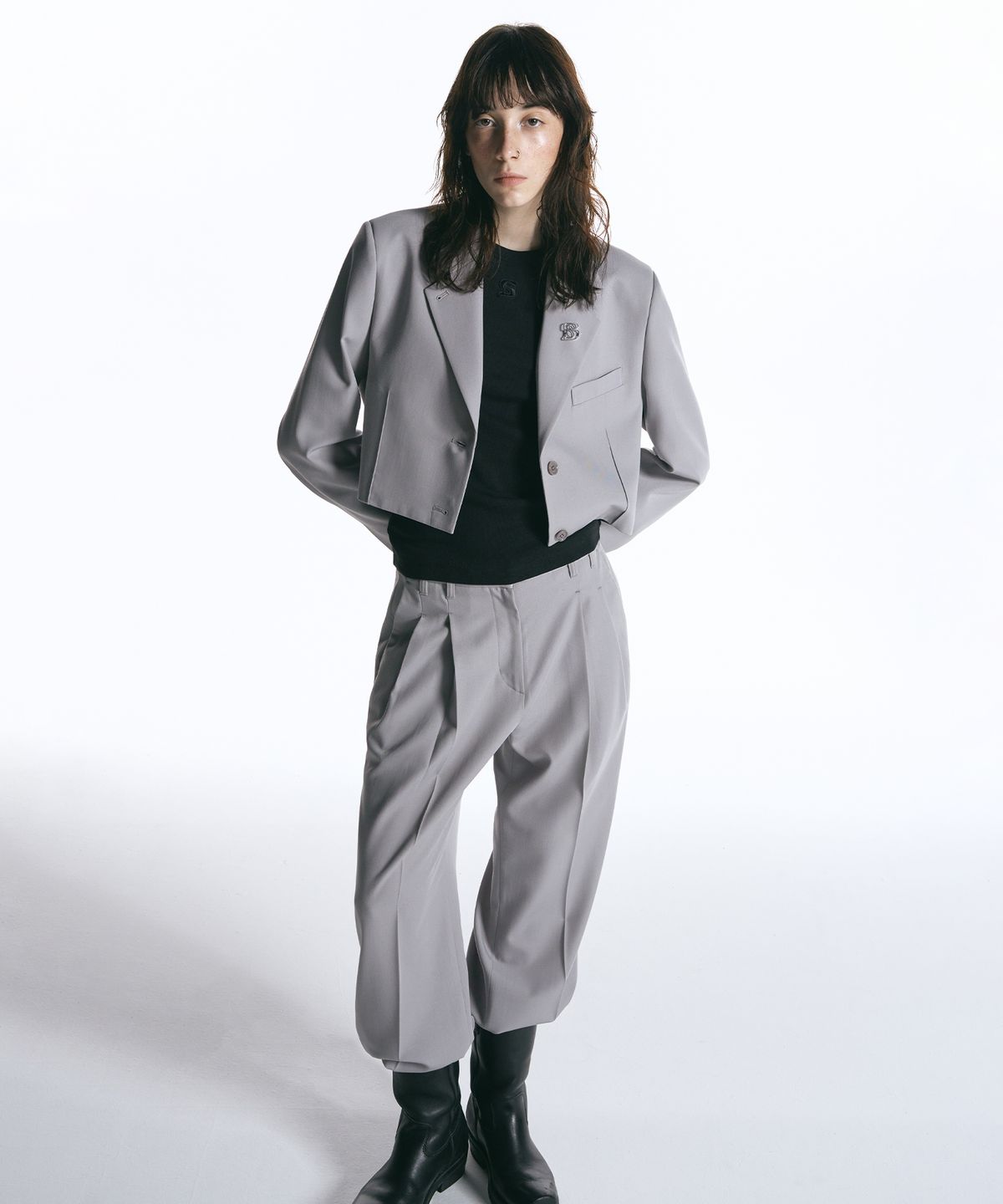 인사일런스 우먼(INSILENCE WOMEN) 투턱 와이드 울 팬츠 LIGHT GREY