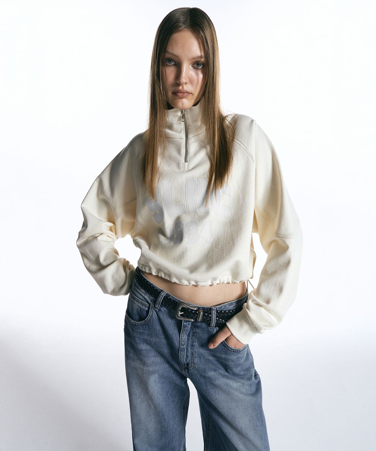 인사일런스 우먼(INSILENCE WOMEN) SLNC 하프집 스웨트셔츠 CREAM
