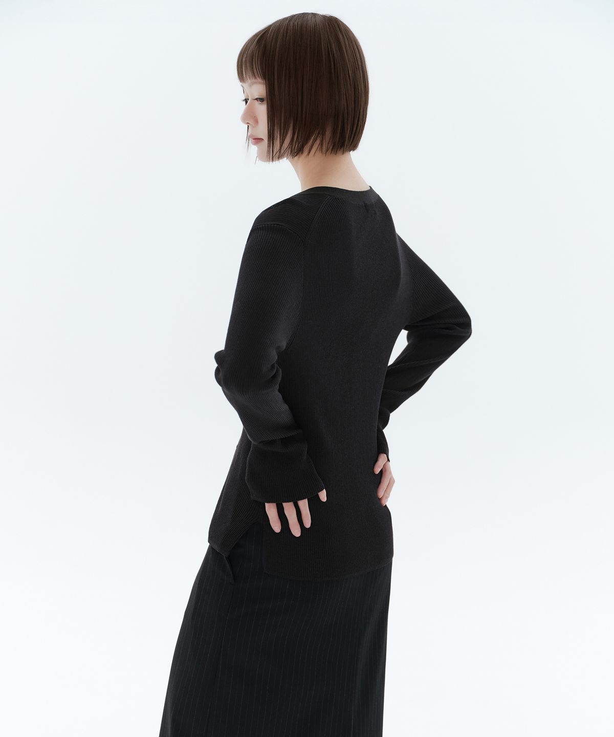 무신사 스탠다드 우먼(MUSINSA STANDARD WOMAN) 우먼즈 리브드 슬림 가디건 [블랙]