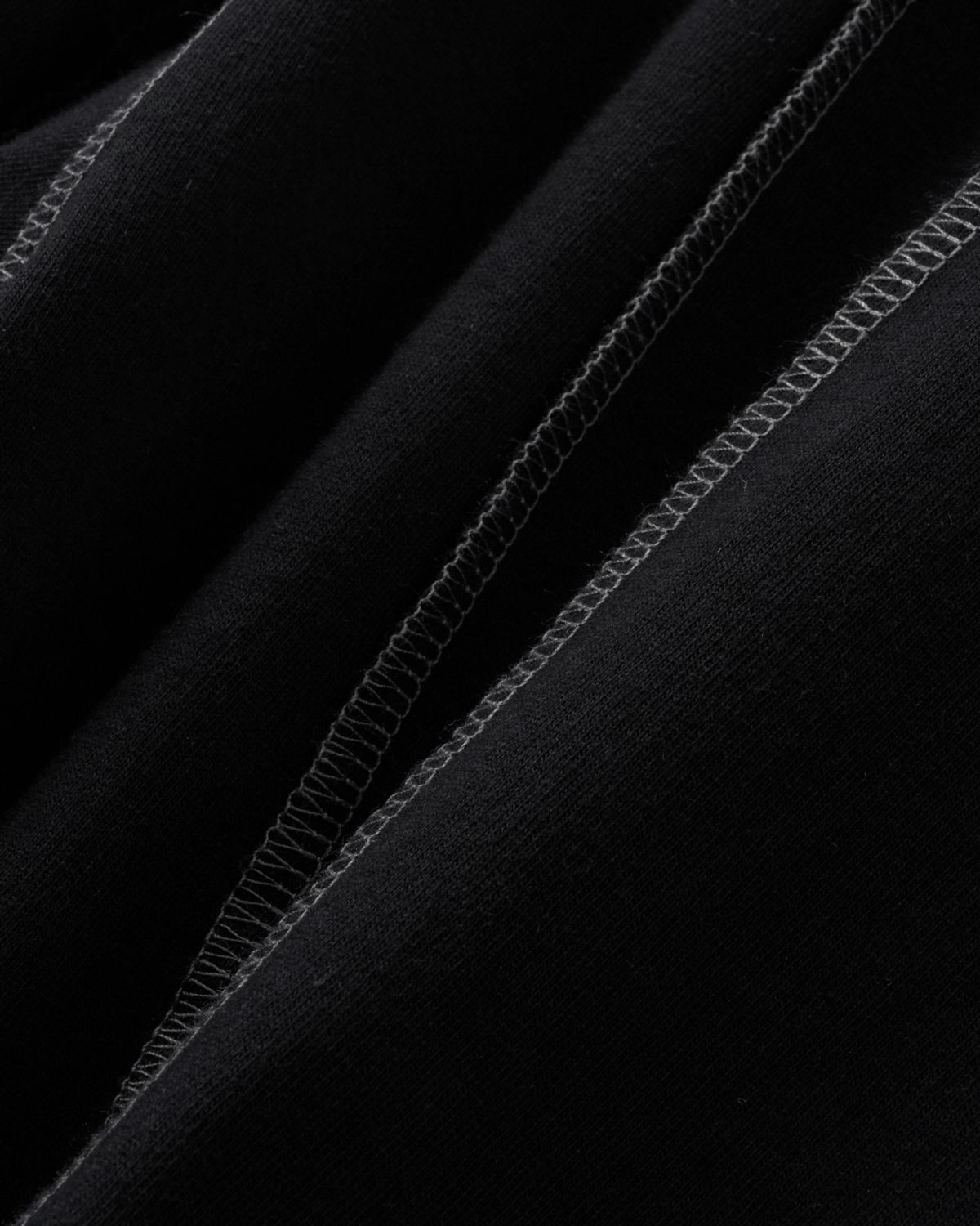 비슬로우(BESLOW) 23SS REVERSE OVERLOCK STITCH HALF T-SHIRTS BLACK