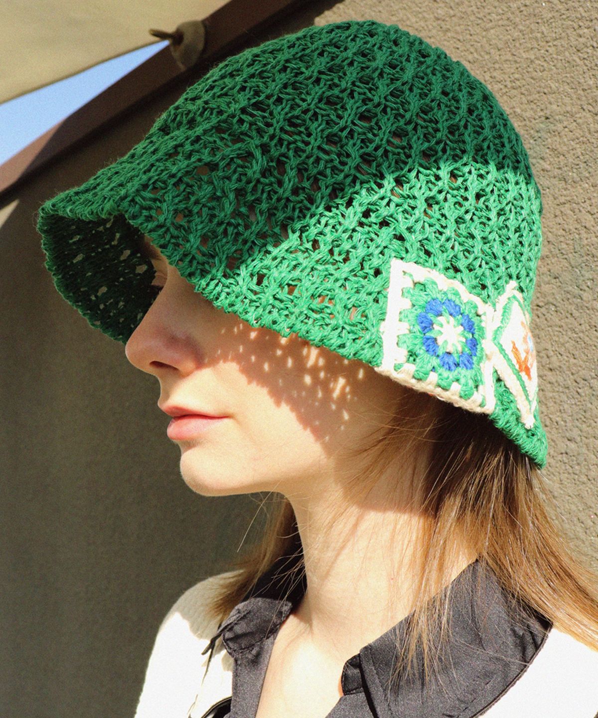 엘케블룸(ELKE BLOEM) FLOWER NET GREEN BUCKET HAT