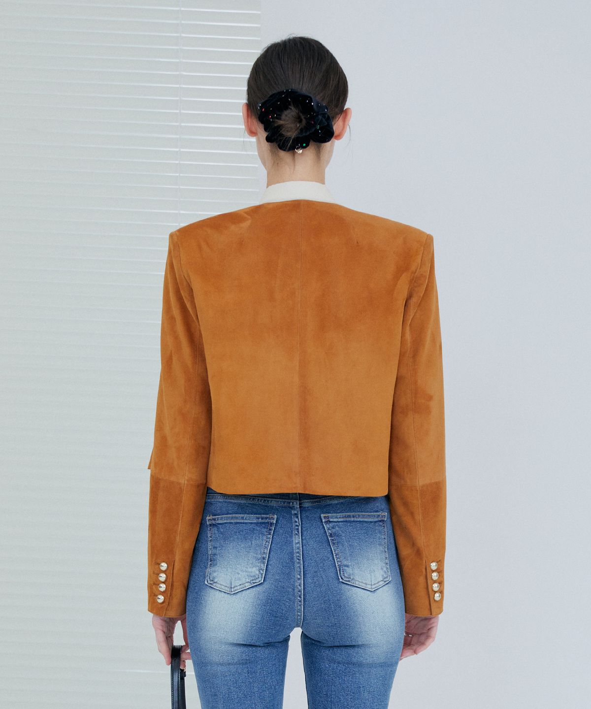 핀블랙(PINBLACK) 브리티시 램스킨 스웨이드 자켓