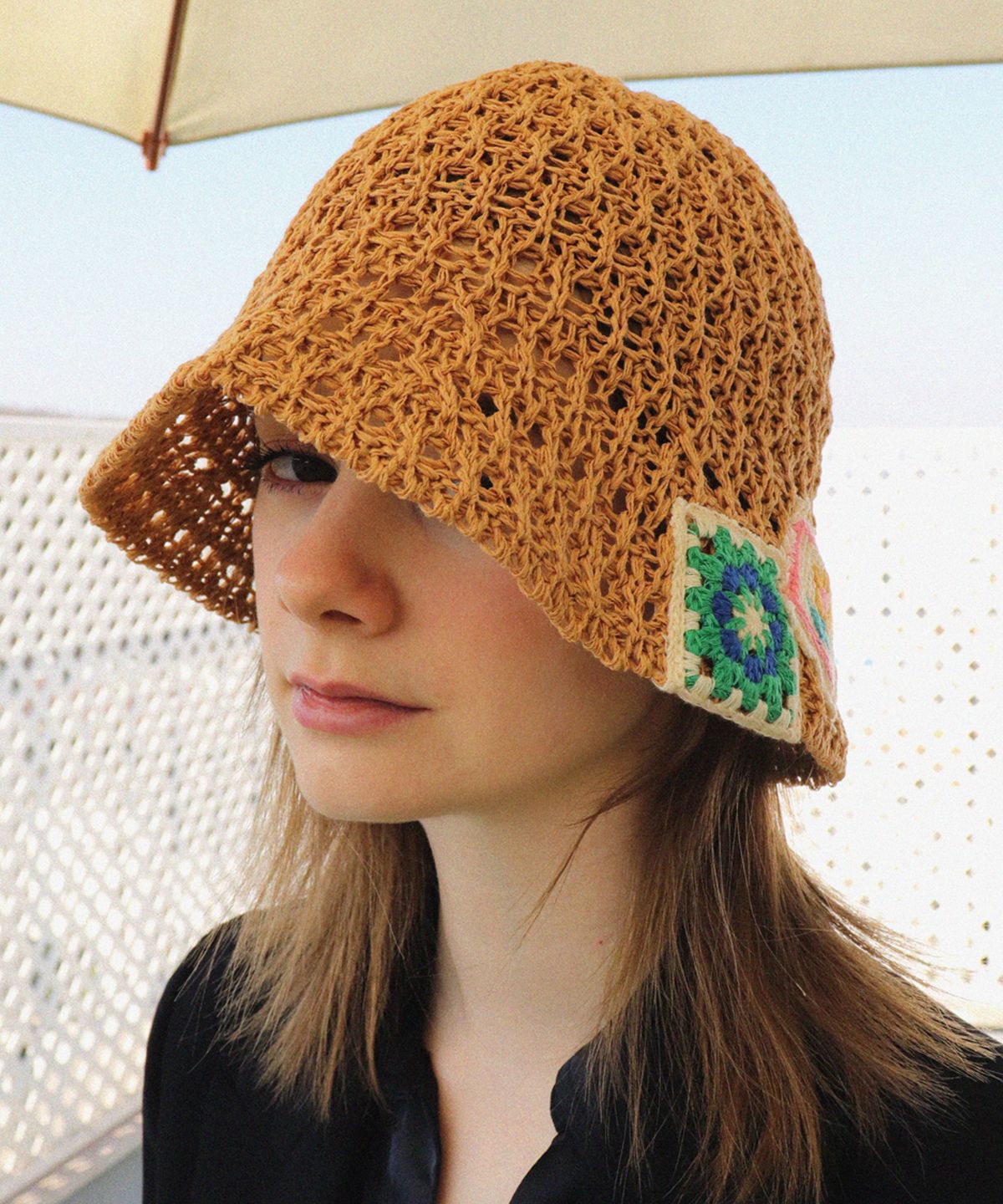 엘케블룸(ELKE BLOEM) FLOWER NET BROWN BUCKET HAT