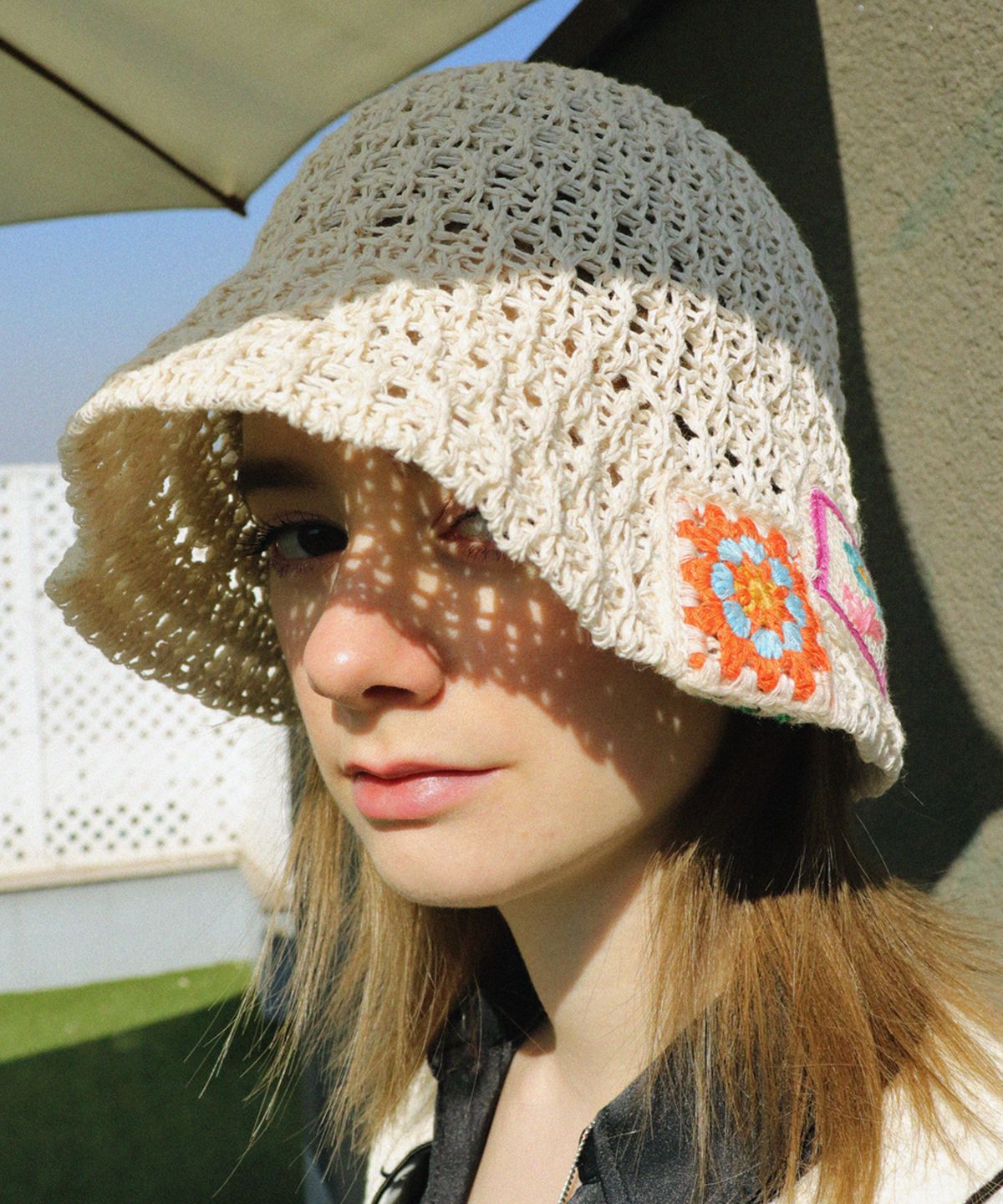 엘케블룸(ELKE BLOEM) FLOWER NET IVORY BUCKET HAT