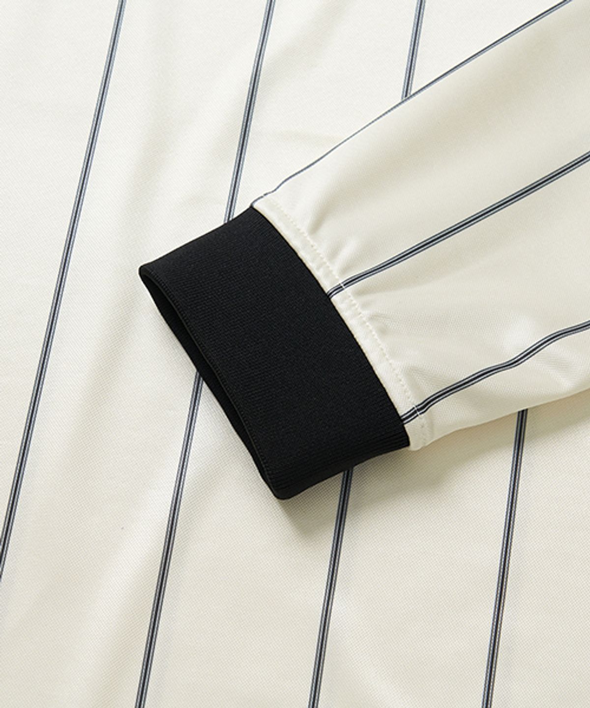 위캔더스(WKNDRS) KING SOCCER JERSEY (IVORY)