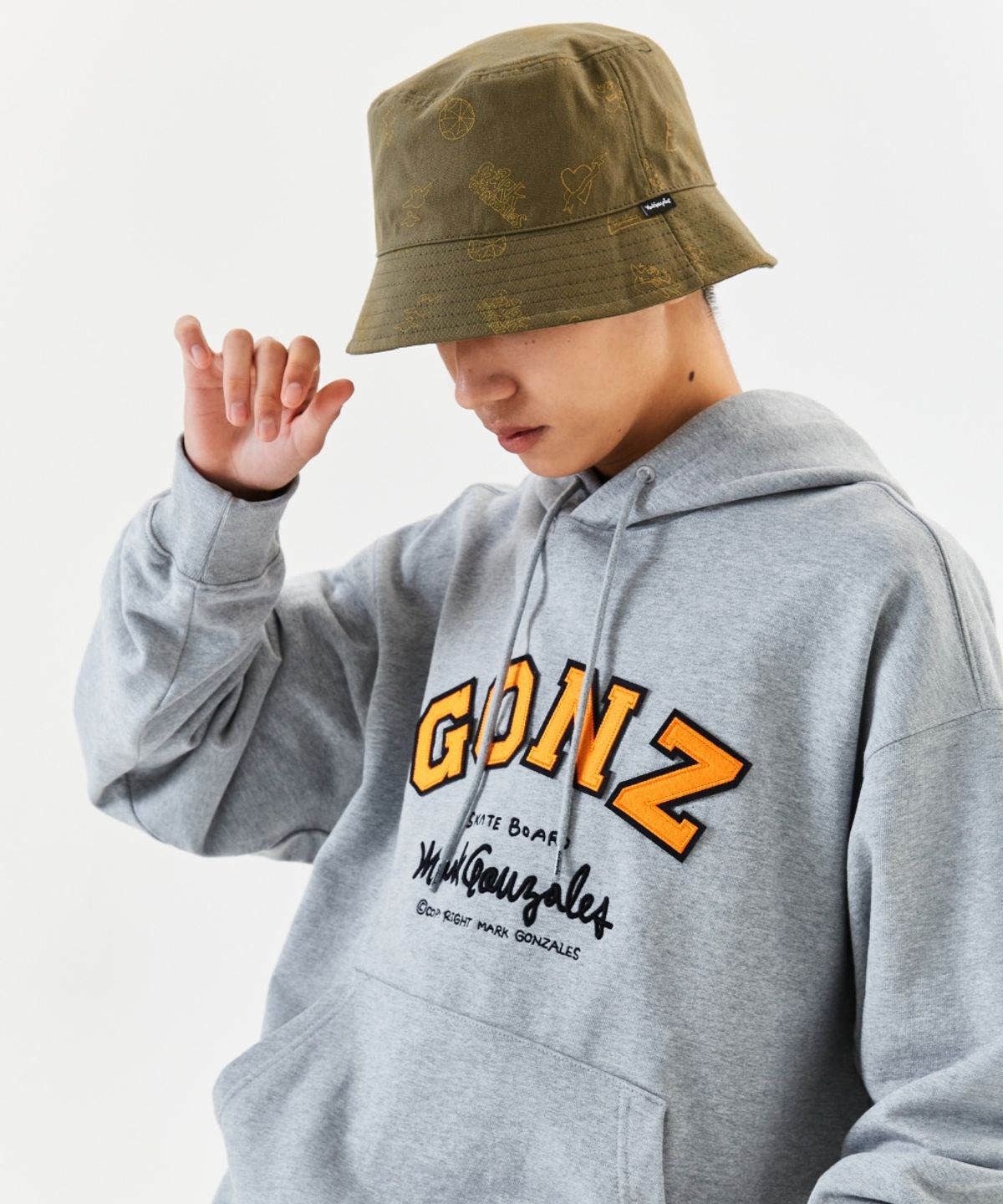 마크곤잘레스(MARK GONZALES) Reversible Pattern Hat - KHAKI