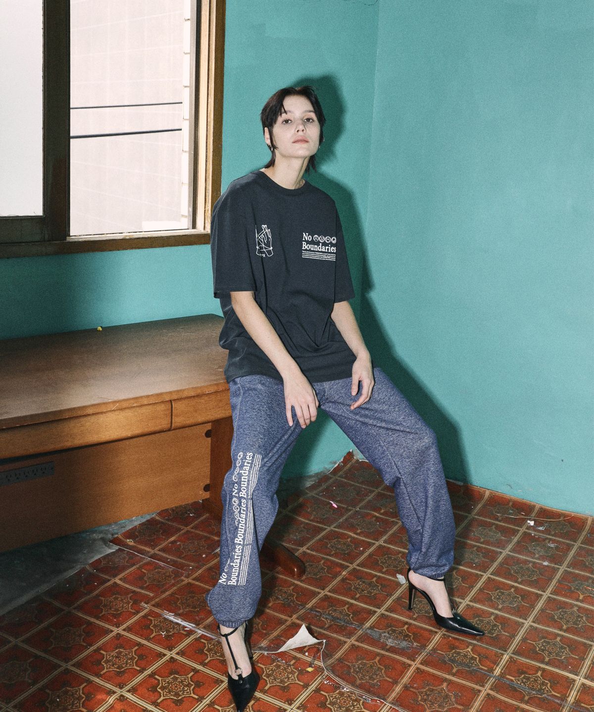 커넥트엑스(CONECTX) No Boundaries Indigo Double Logo Sweatpants