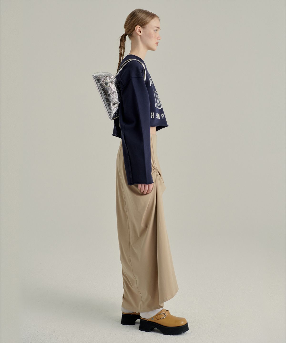마지셔우드(MARGESHERWOOD) BESSETTE SHOULDER + STRAP - silver crinkle