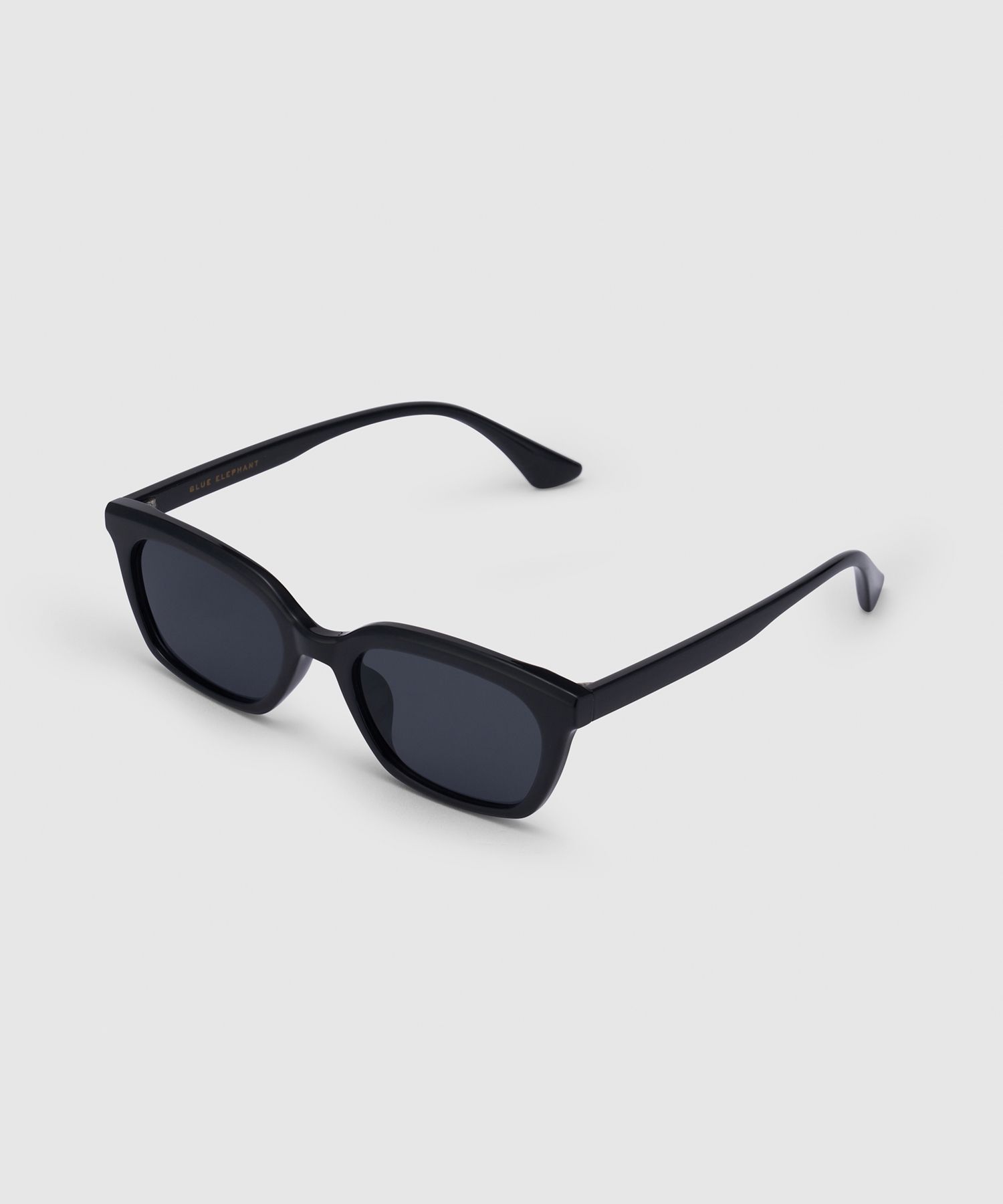 MUSINSA | BLUE ELEPHANT CAPELLA black