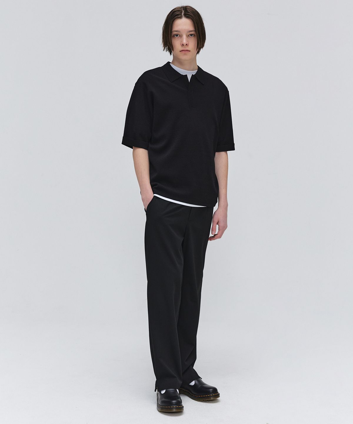 이지오(EZIO) One tuck Semi Wide Slit Pants - Black
