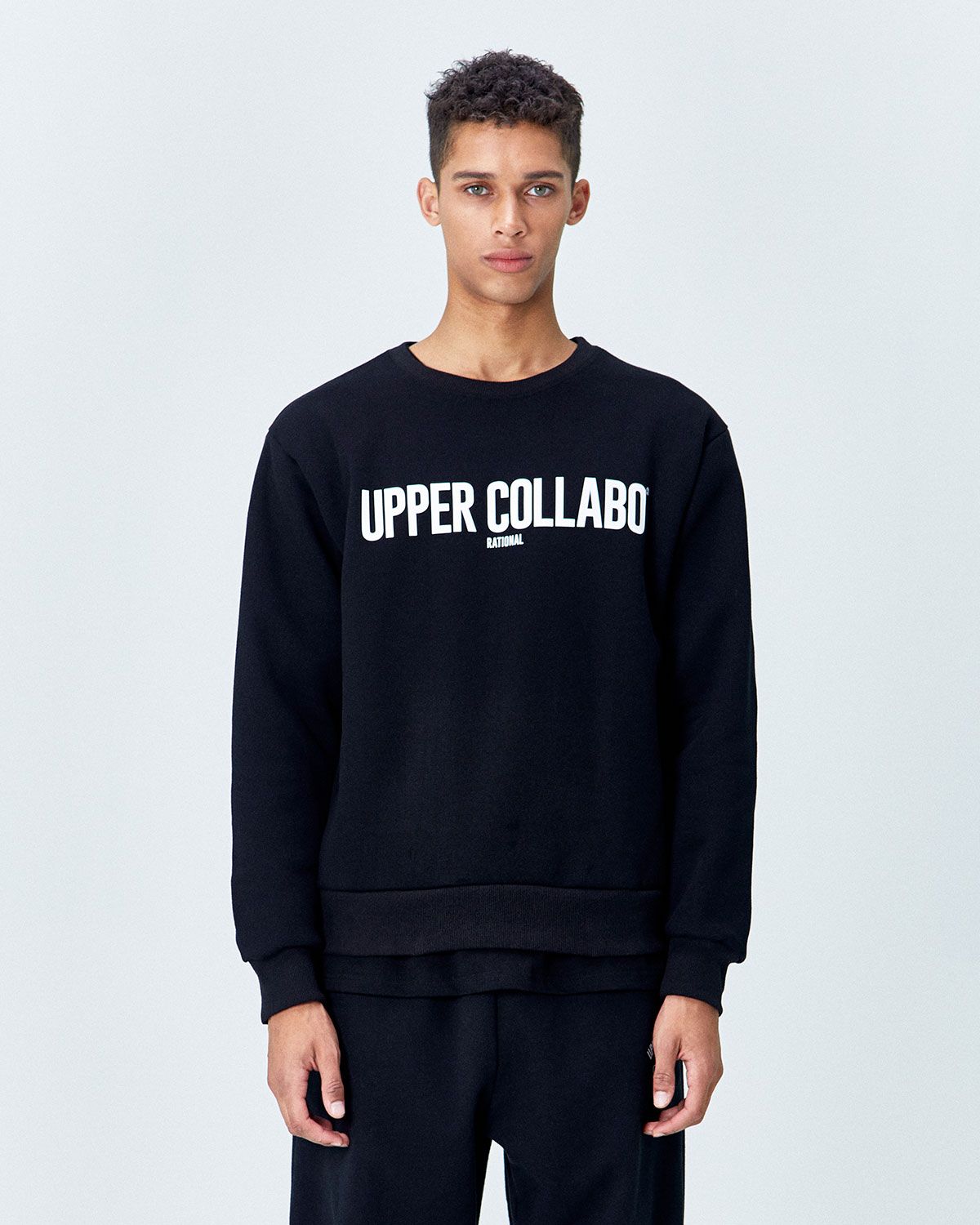 어퍼콜라보(UPPERCOLLABO) 래셔널 스웨트 셔츠 블랙