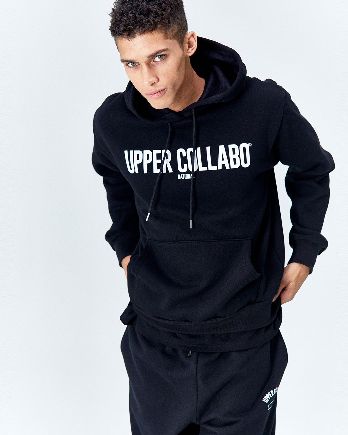 어퍼콜라보(UPPERCOLLABO) 래셔널 기모 후디 블랙