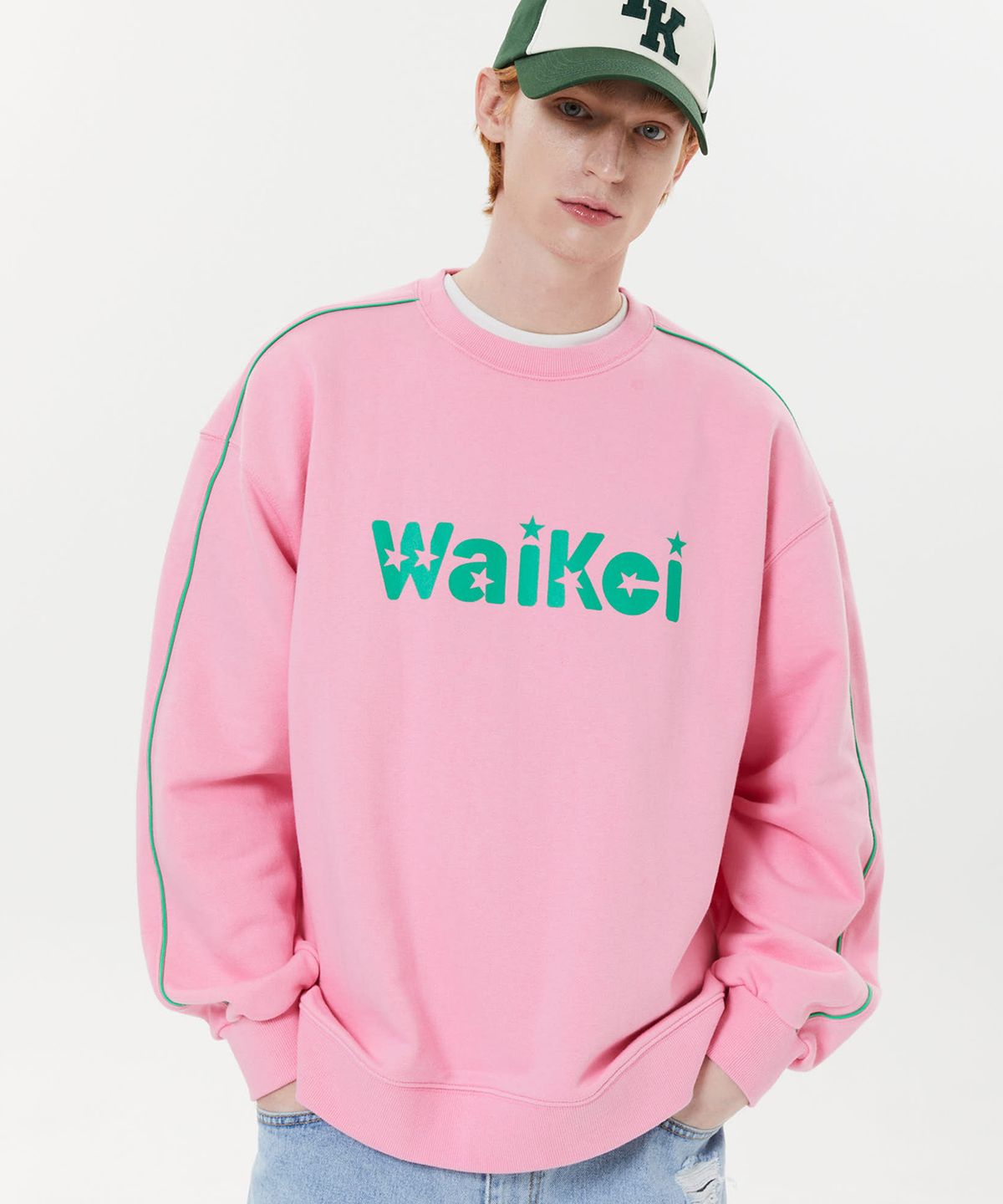 와이케이(WAIKEI) 파이핑 스타 로고 맨투맨 핑크