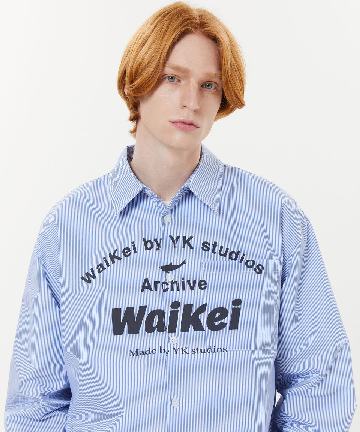 와이케이(WAIKEI) 아치 로고 스트라이프 셔츠 블루