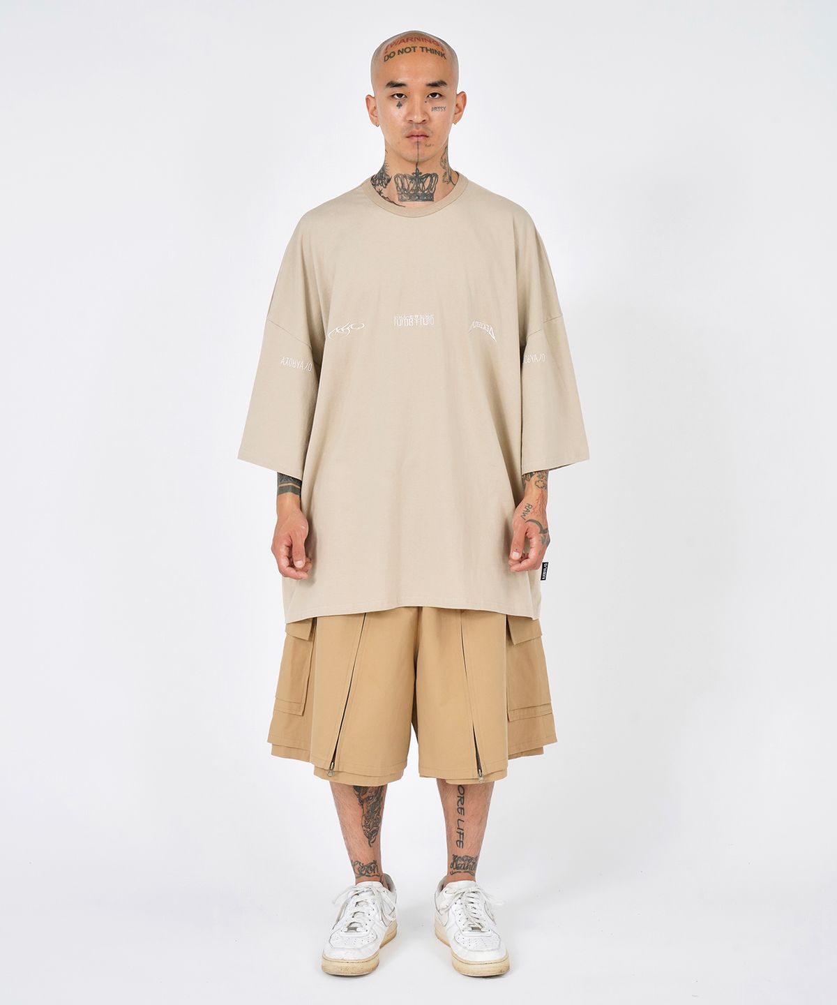 아조바이아조(AJOBYAJO) Total Logo T-Shirt [BEIGE]