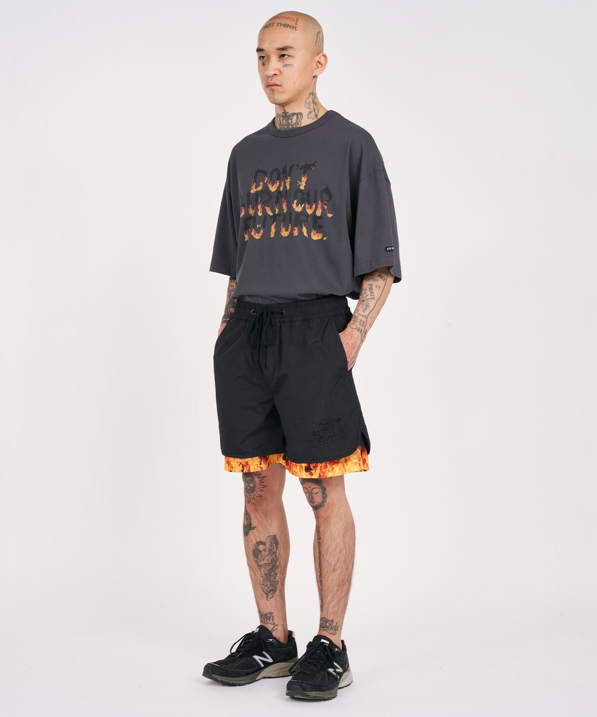 아조바이아조(AJOBYAJO) DBOF Fire Nylon Shorts [BLACK]