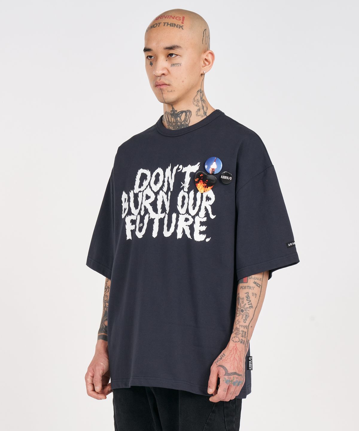 아조바이아조(AJOBYAJO) [PBA] DBOF Logo T-Shirt [DARK NAVY]