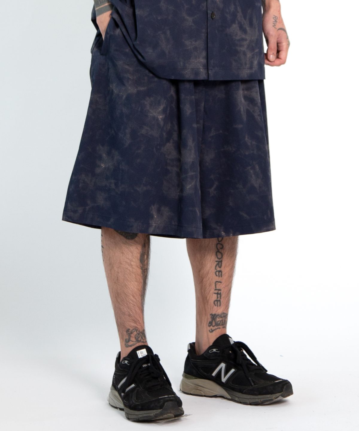 아조바이아조(AJOBYAJO) Tie-Dye Shorts [NAVY]