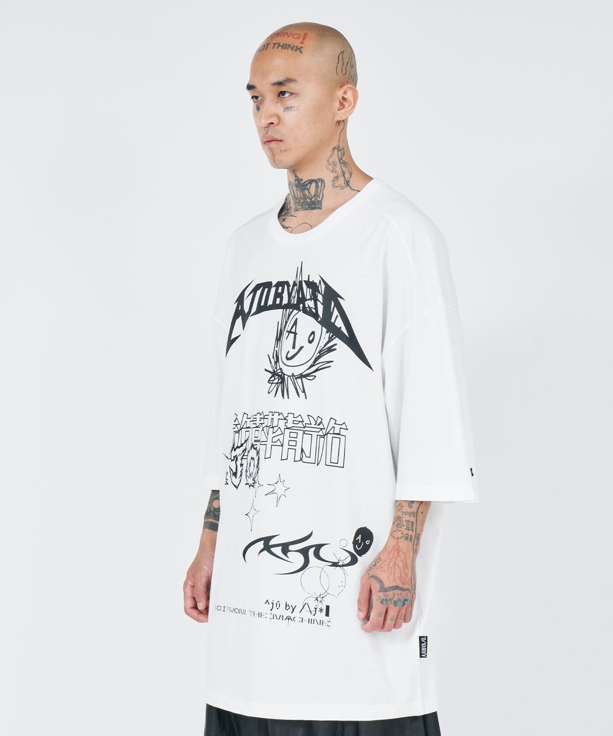아조바이아조(AJOBYAJO) [PBA] AJO Collage T-Shirt [WHITE]