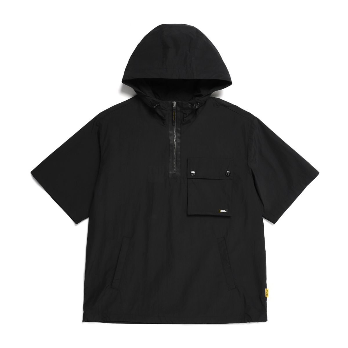 내셔널지오그래픽(NATIONALGEOGRAPHIC) N232UFT980 가슴 포켓 우븐 반팔 후디 아노락 점퍼 CARBON BLACK