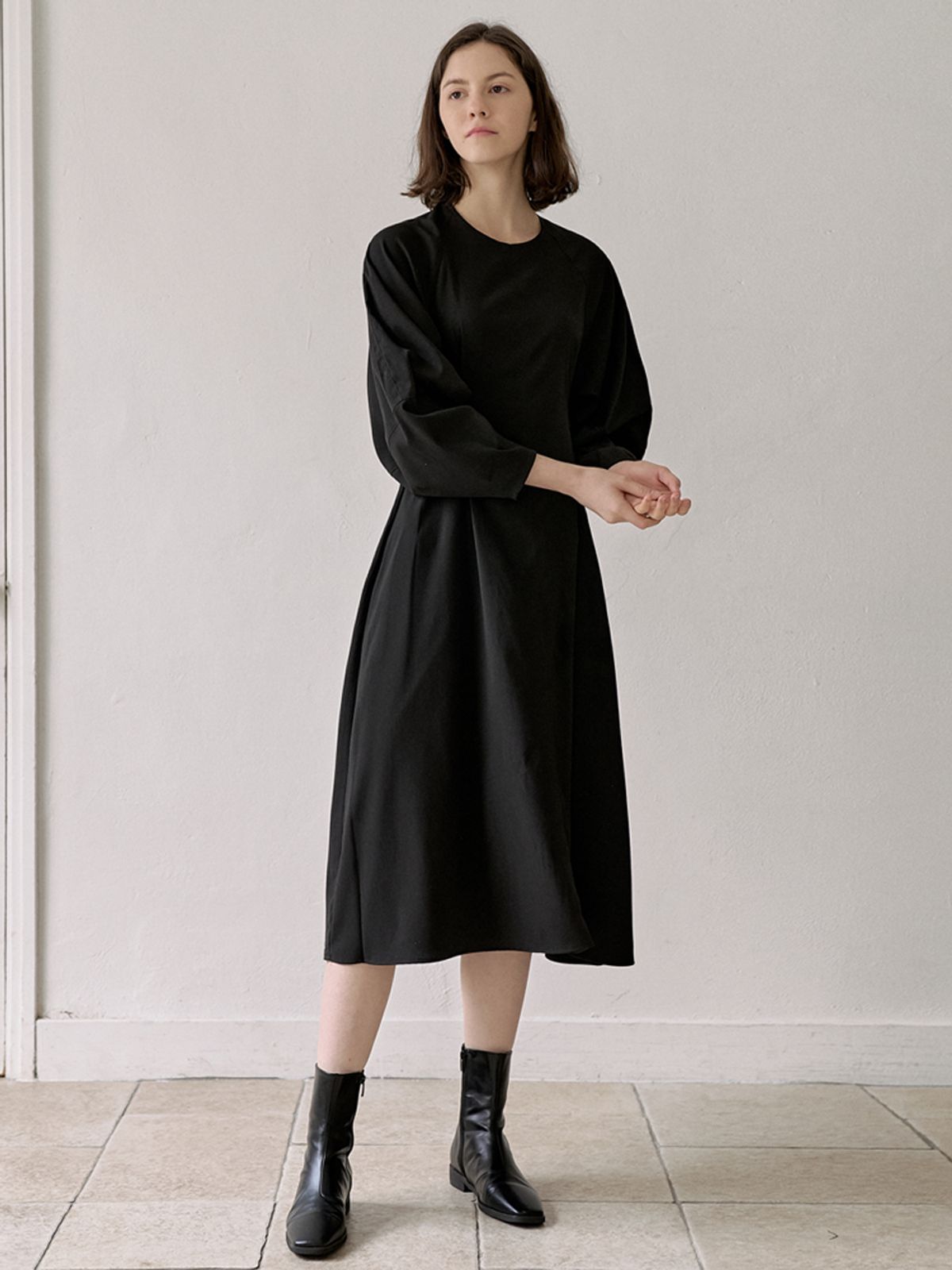 아방(AVANT-G) Waist Strap Volume Sleeve Dress - BLACK