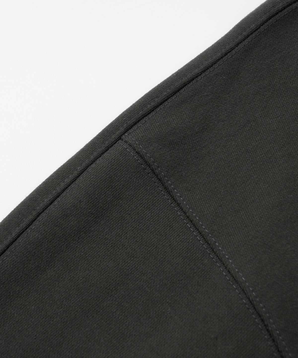 프리즘웍스(FRIZMWORKS) SCOUT SWEATSHIRT _ CHARCOAL