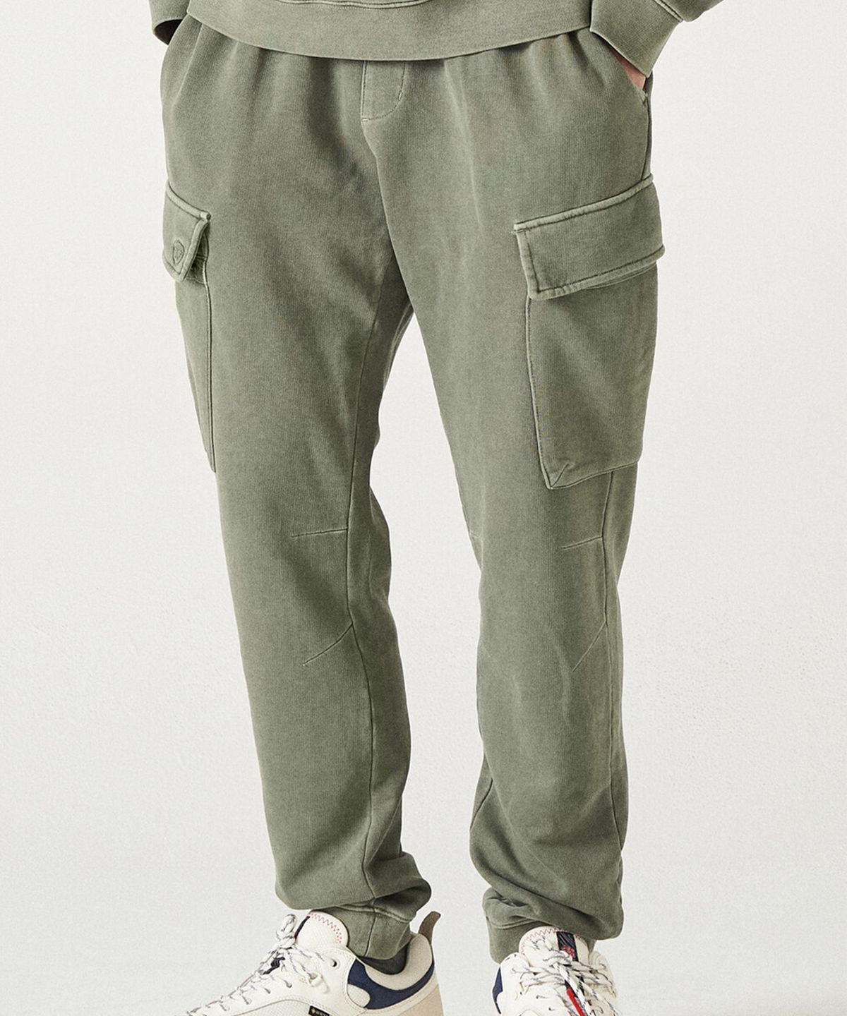 힐리먼트(HELEMENT) 베이퍼 피그먼트 스웻 조거(L/Khaki)
