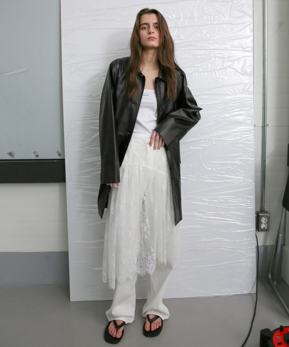 르바(LEVAR) Faux Leather Half Jacket - Black
